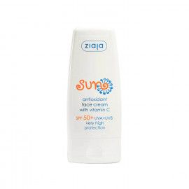 کرم ضد آفتاب آنتی اکسیدان بی رنگ SPF 50 زیاجا حجم 50 میلی لیتر